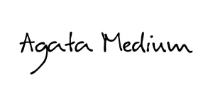 Agata Medium Font